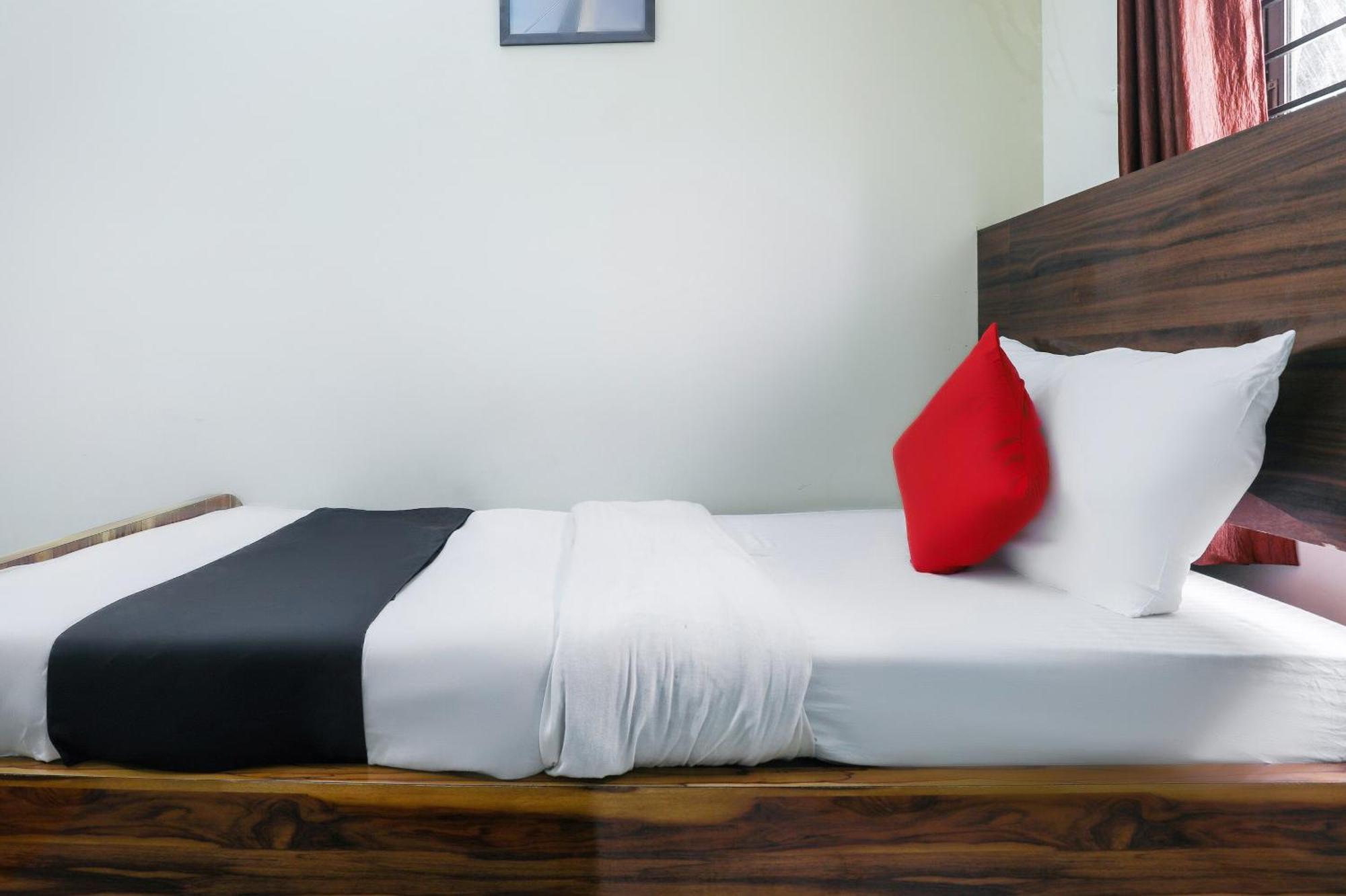 Hotel O Central Inn Dispur ภายนอก รูปภาพ